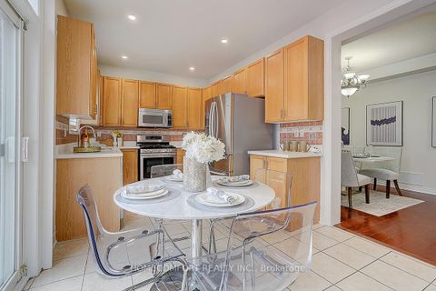 Photo 21 at 9 Chipmunk Trail, Vellore Village, Vaughan