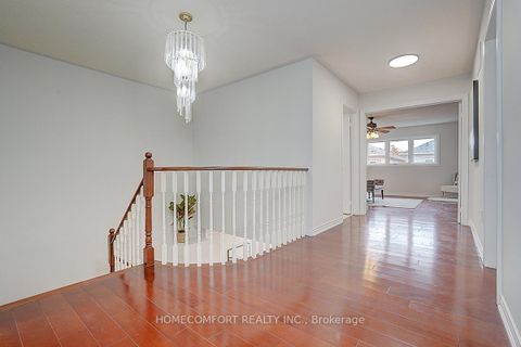 Photo 23 at 9 Chipmunk Trail, Vellore Village, Vaughan