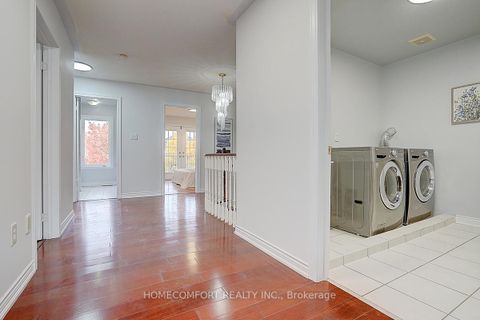 Photo 24 at 9 Chipmunk Trail, Vellore Village, Vaughan