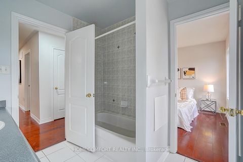 Photo 36 at 9 Chipmunk Trail, Vellore Village, Vaughan