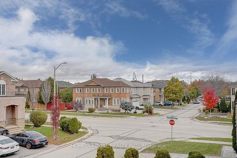 Photo 40 at 9 Chipmunk Trail, Vellore Village, Vaughan