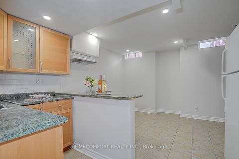 Photo 43 at 9 Chipmunk Trail, Vellore Village, Vaughan