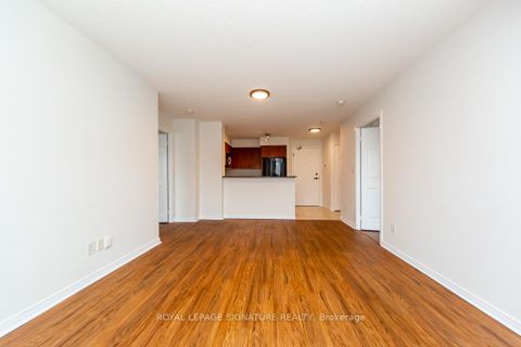 Photo 6 at 512 - 120 Dallimore Circle, Don Mills, Toronto