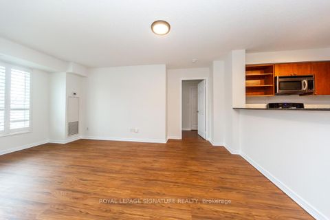 Photo 11 at 512 - 120 Dallimore Circle, Don Mills, Toronto