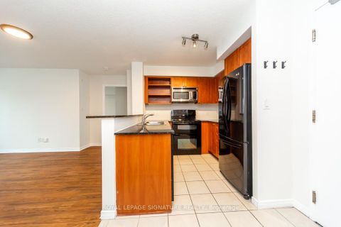Photo 13 at 512 - 120 Dallimore Circle, Don Mills, Toronto