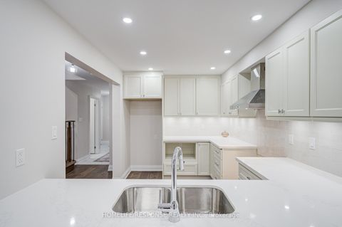 Photo 13 at 49 Kale Crescent, Maple, Vaughan