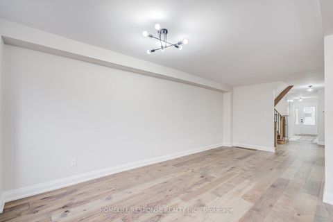 Photo 16 at 49 Kale Crescent, Maple, Vaughan