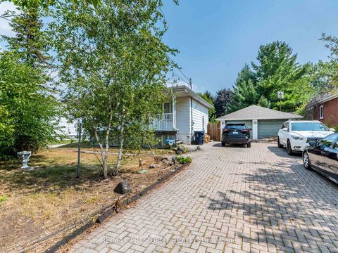 Photo 4 at 135 Kitchener Road, West Hill, Toronto