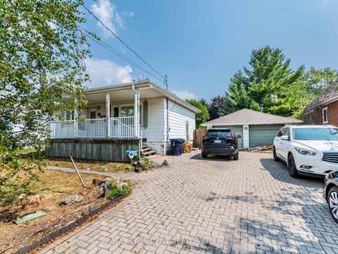 Photo 5 at 135 Kitchener Road, West Hill, Toronto