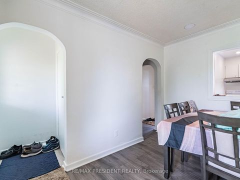 Photo 12 at 135 Kitchener Road, West Hill, Toronto