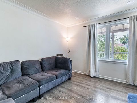 Photo 22 at 135 Kitchener Road, West Hill, Toronto