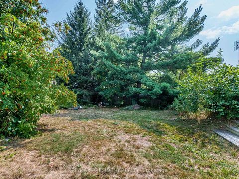 Photo 32 at 135 Kitchener Road, West Hill, Toronto