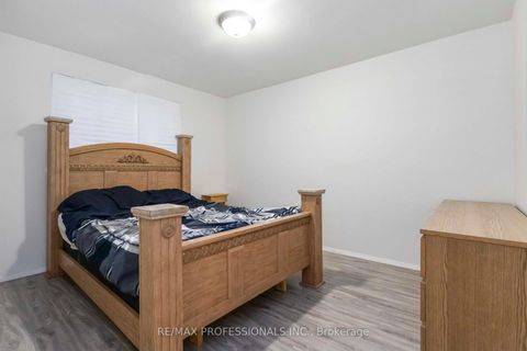 Photo 10 at 21 Caulfield Road, Old Rexdale, Toronto