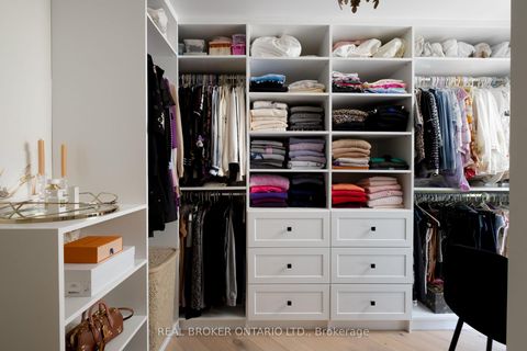 Photo 12 at B - 187 Sherwood Avenue, Mount Pleasant East, Toronto