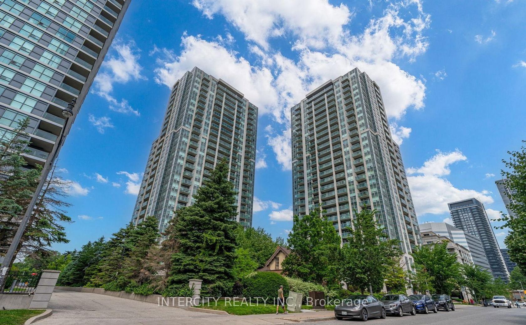 1706 - 16 Harrison Garden Boulevard, Willowdale East, Toronto 