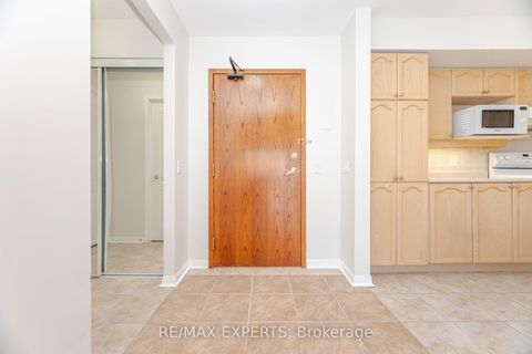 Photo 6 at 414 - 2506 RUTHERFORD Road, Maple, Vaughan