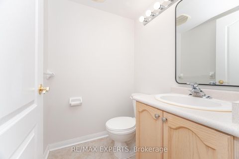 Photo 28 at 414 - 2506 RUTHERFORD Road, Maple, Vaughan