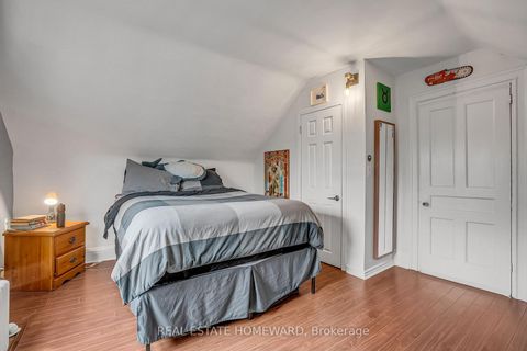 Photo 23 at 272 Keele Street, Junction Area, Toronto