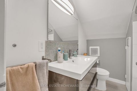 Photo 28 at 272 Keele Street, Junction Area, Toronto