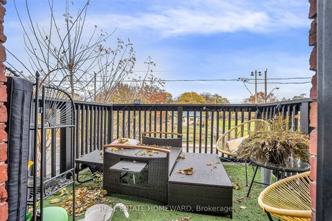 Photo 37 at 272 Keele Street, Junction Area, Toronto