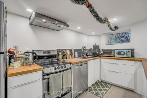 Photo 41 at 272 Keele Street, Junction Area, Toronto