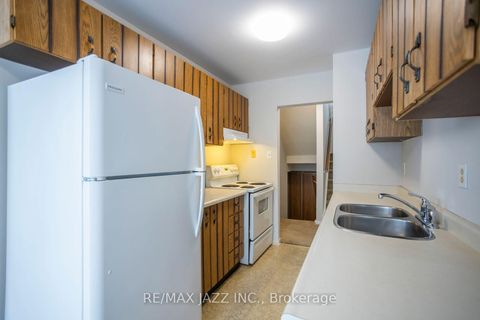 Photo 9 at 77 Caronia Square, Malvern, Toronto