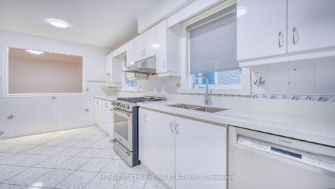 Photo 12 at 9 Seagrave Crescent, Steeles, Toronto