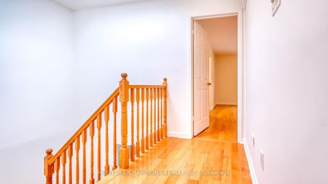 Photo 17 at 9 Seagrave Crescent, Steeles, Toronto