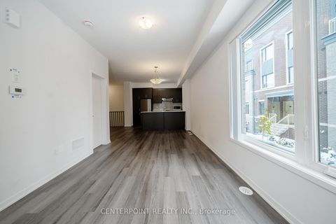 Photo 6 at 44 - 15 William Jackson Way, New Toronto, Toronto