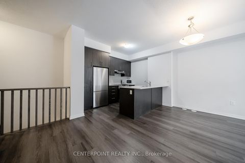 Photo 10 at 44 - 15 William Jackson Way, New Toronto, Toronto