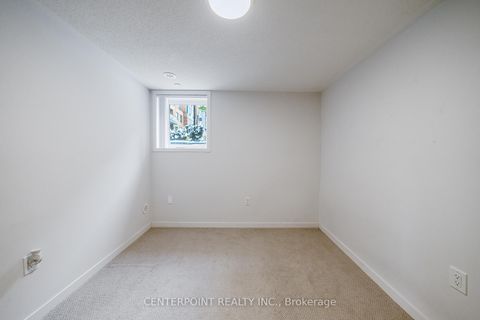 Photo 17 at 44 - 15 William Jackson Way, New Toronto, Toronto