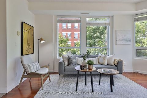 Photo 2 at P302 - 25 Soho Street, Chinatown, Toronto