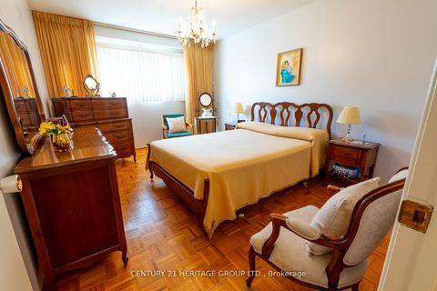 Photo 17 at 237 Apache Trail, Henry Farm, Toronto