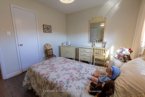 Photo 22 at 237 Apache Trail, Henry Farm, Toronto