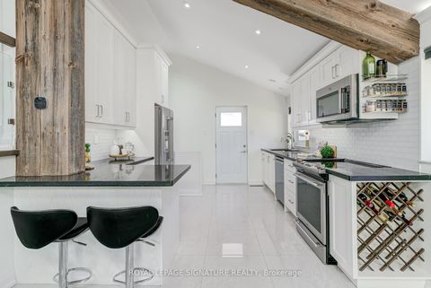 Photo 4 at 57 Munson Crescent, Bendale, Toronto