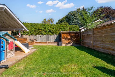 Photo 24 at 57 Munson Crescent, Bendale, Toronto