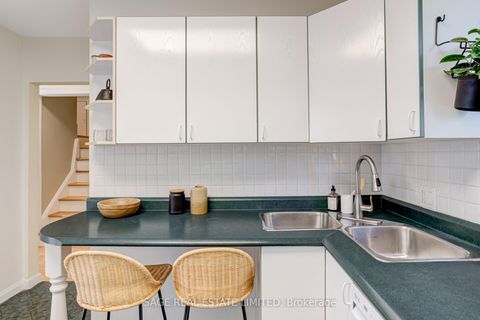 Photo 8 at 48 Shropshire Drive, Dorset Park, Toronto