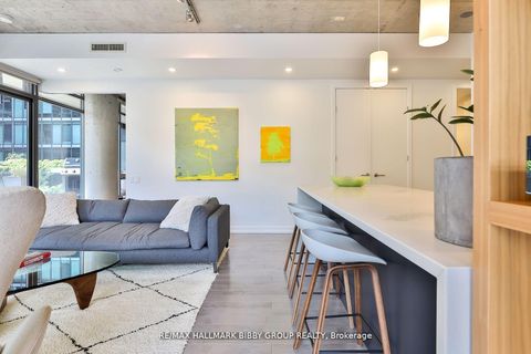 Photo 11 at 305 - 10 Morrison Street, Waterfront Communities C1, Toronto