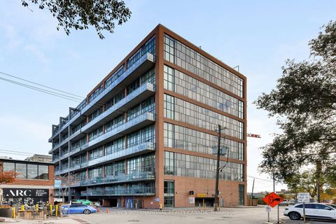 Photo 1 at 223 - 5 Hanna Avenue, Niagara, Toronto