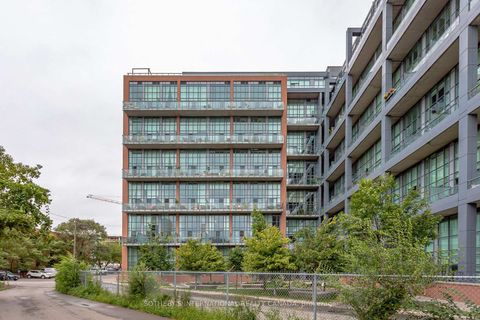 Photo 3 at 223 - 5 Hanna Avenue, Niagara, Toronto