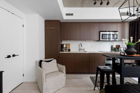 Photo 10 at 223 - 5 Hanna Avenue, Niagara, Toronto