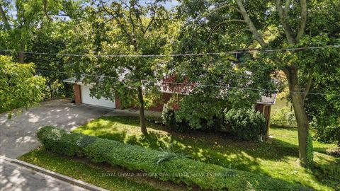 Photo 4 at 288 Trafalgar Road, OO Old Oakville, Oakville