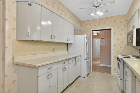 Photo 12 at 288 Trafalgar Road, OO Old Oakville, Oakville