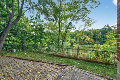 Photo 33 at 288 Trafalgar Road, OO Old Oakville, Oakville