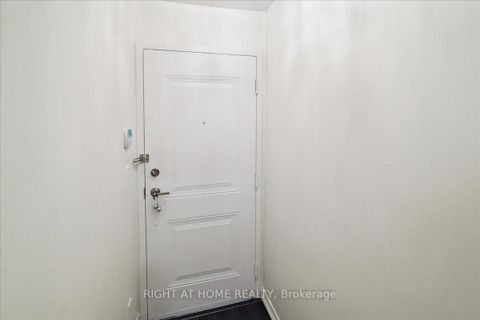 Photo 4 at 304 - 90 Orchid Place Drive, Malvern, Toronto