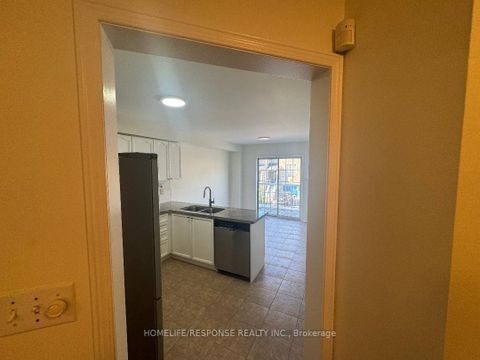 Photo 9 at 50 - 712 Warden Avenue, Birchmount, Toronto