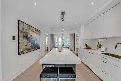 Photo 13 at 18 Astley Avenue, Moore Park, Toronto