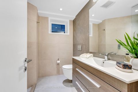 Photo 31 at 18 Astley Avenue, Moore Park, Toronto