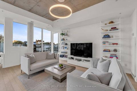 Photo 2 at 601 - 130 Rusholme Road, Dufferin Grove, Toronto