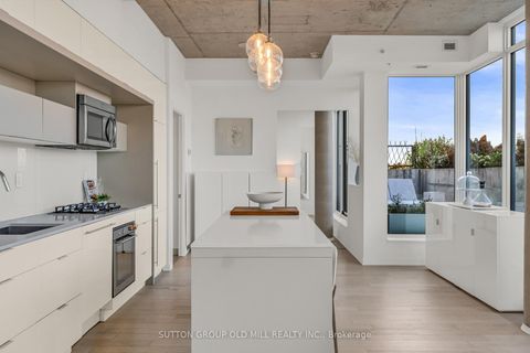 Photo 17 at 601 - 130 Rusholme Road, Dufferin Grove, Toronto